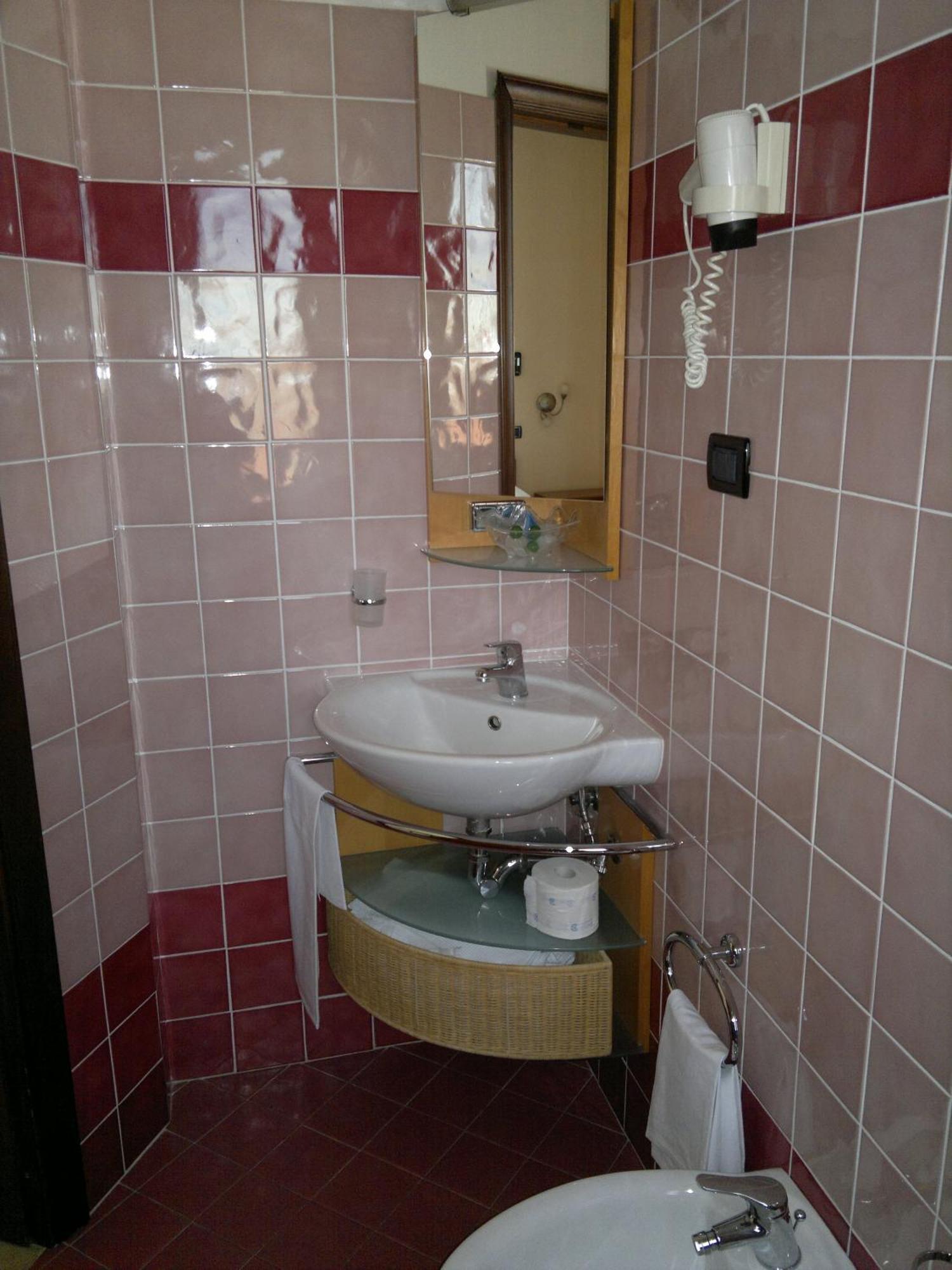 Hotel La Rotonda Cepagatti Экстерьер фото