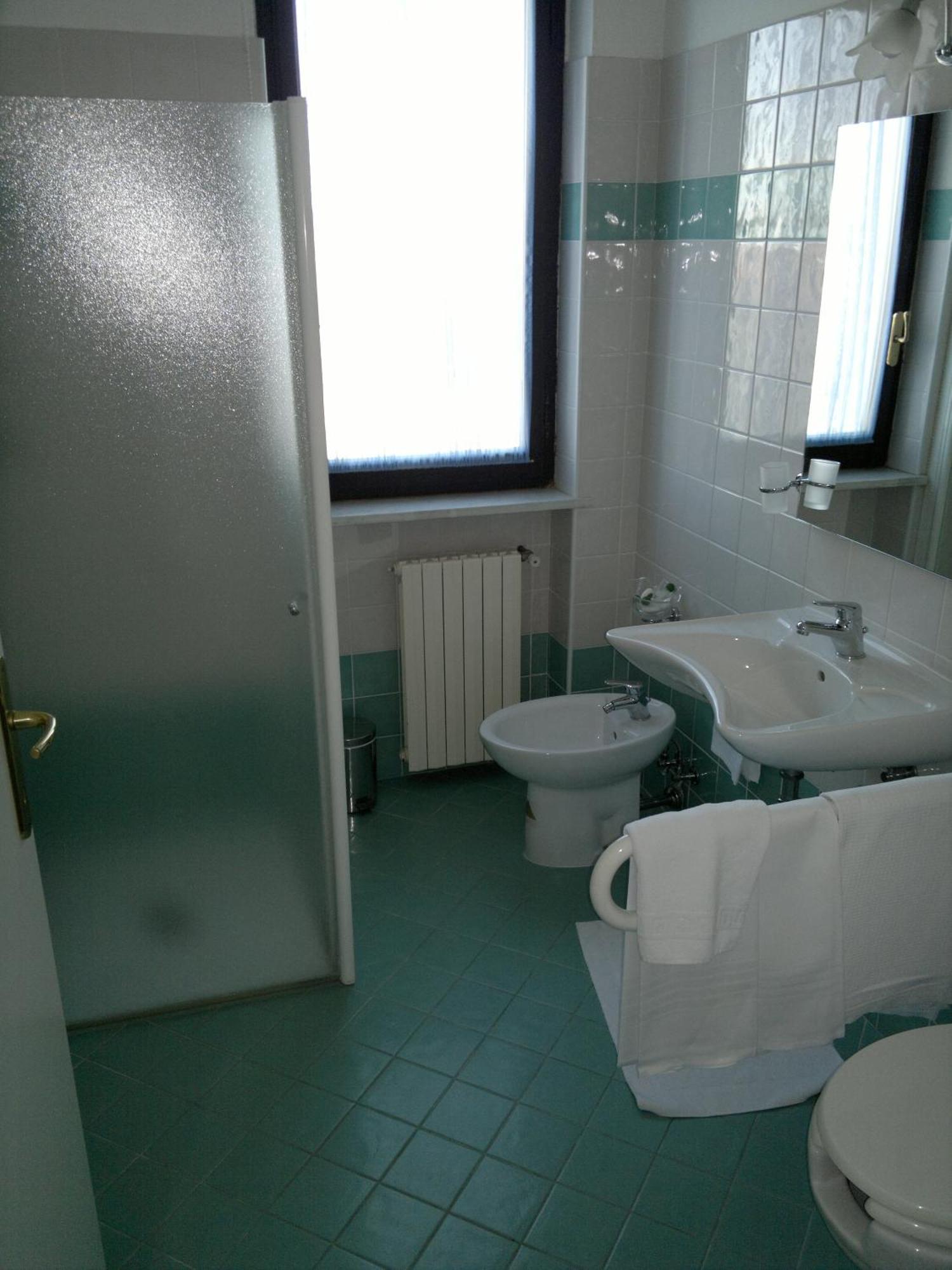 Hotel La Rotonda Cepagatti Экстерьер фото