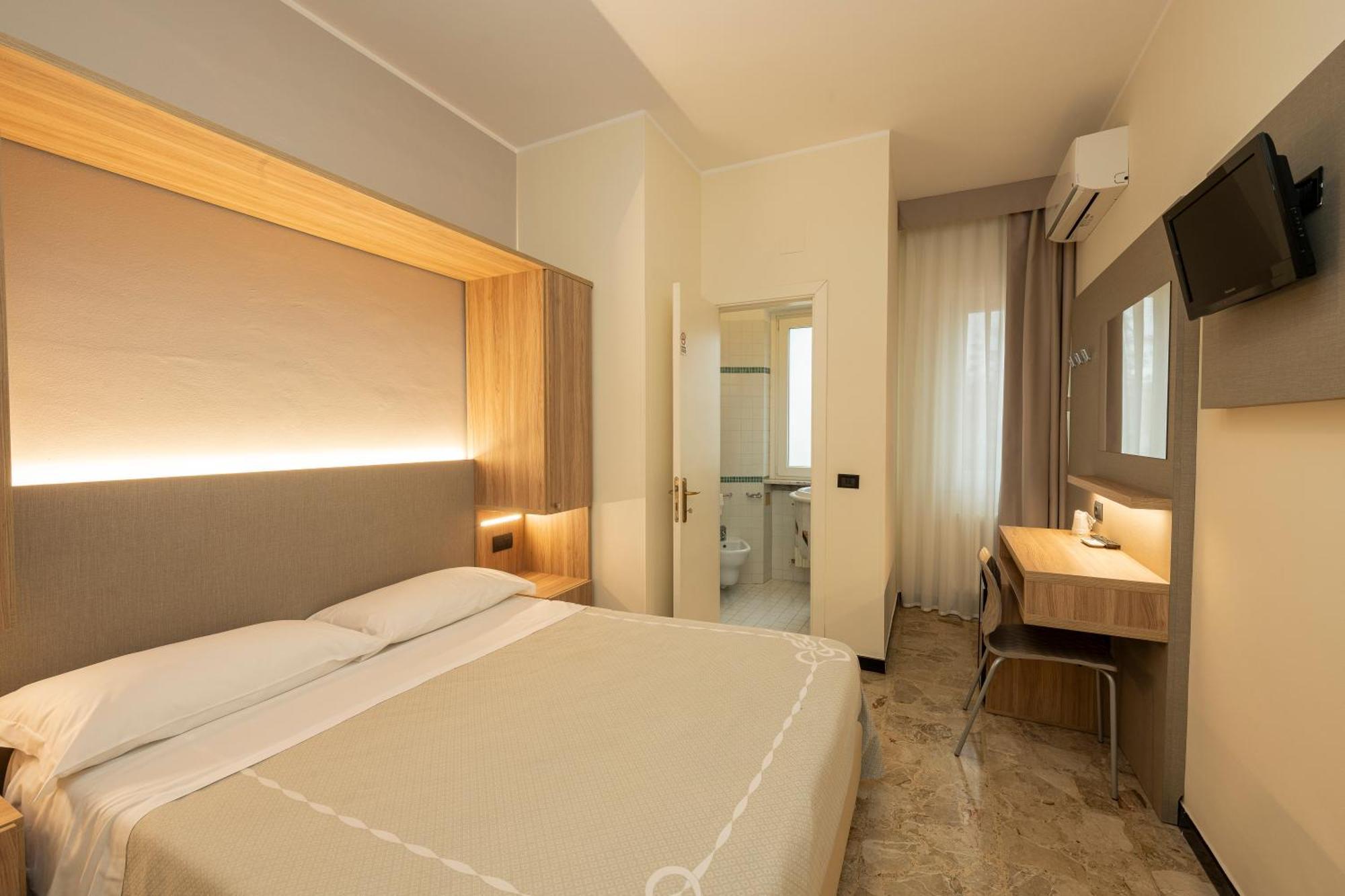 Hotel La Rotonda Cepagatti Экстерьер фото