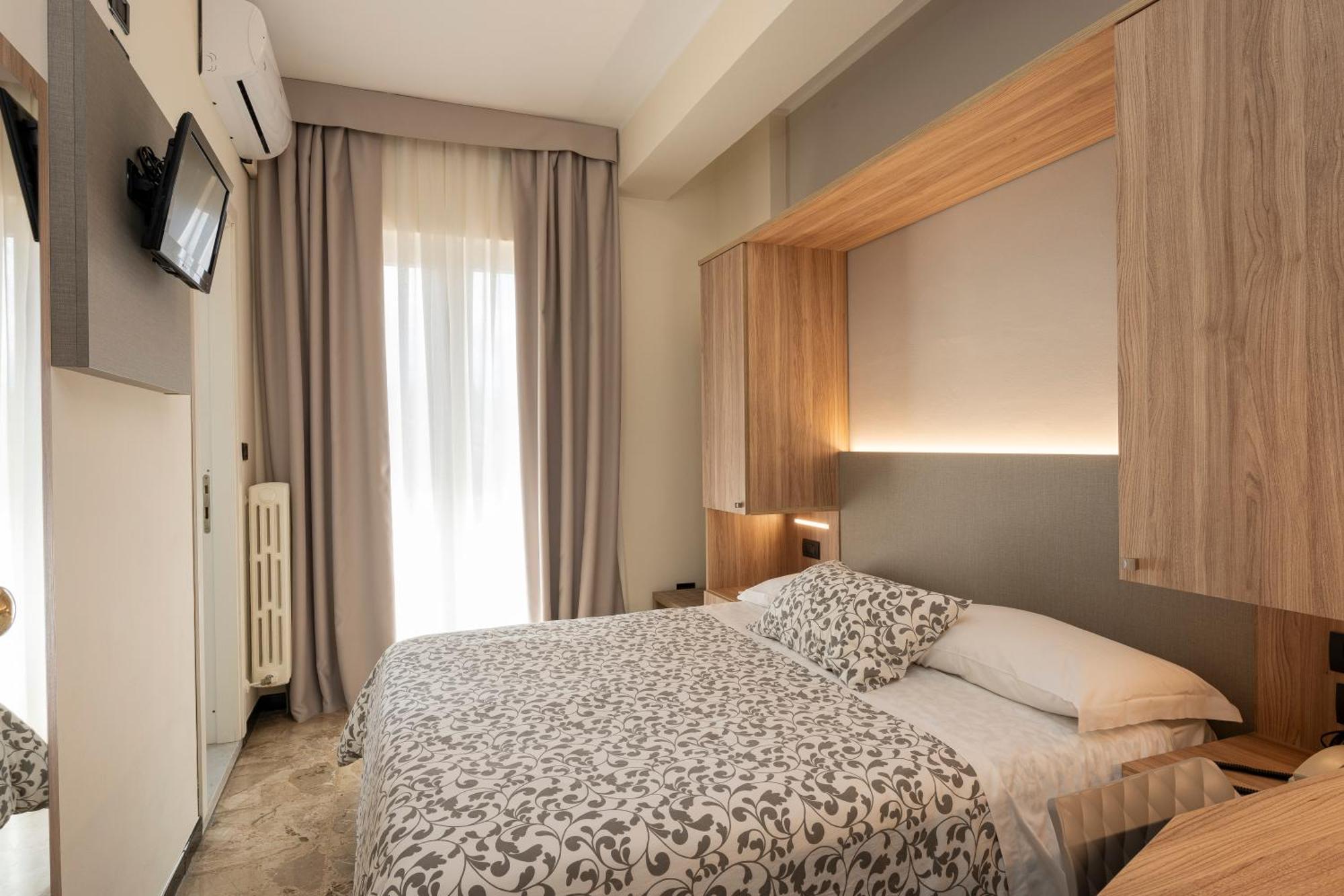 Hotel La Rotonda Cepagatti Экстерьер фото