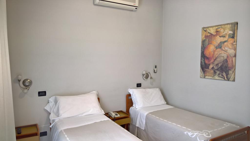 Hotel La Rotonda Cepagatti Экстерьер фото
