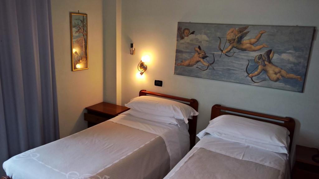 Hotel La Rotonda Cepagatti Экстерьер фото